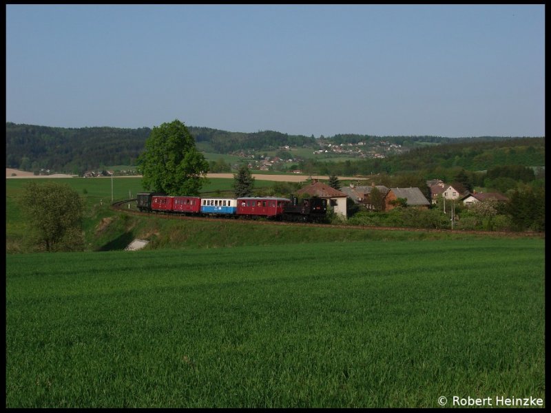 310.0134 nach Jaromer als Zvl.Os 39319 in Cerveny Kostelec, eigentlich waren von Cerveny Kostelec nach Male Svatonovice zwei Pendelfahrten geplant, die zweite Fahrt ist ausgefallen am 02.05.2009