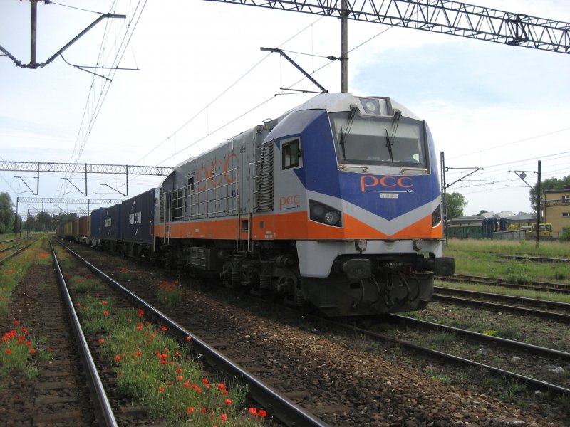 311D-08 mit einem Containerzug am 19.06.2009 in Gdańsk Południowy.