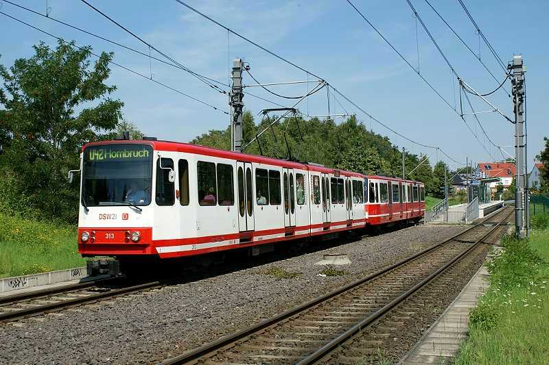 313 + 307 haben soeben die (H) Eierkampstrae verlassen (5. August 2009)