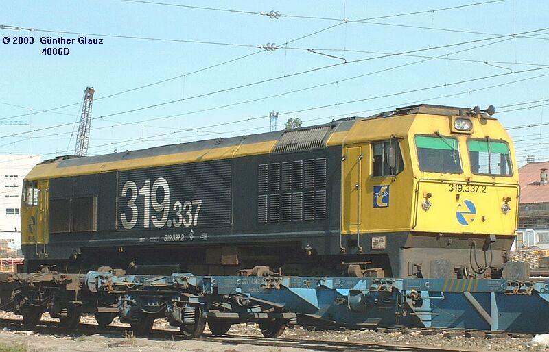 319.337 am 08.05.2003 in Vigo Hafen