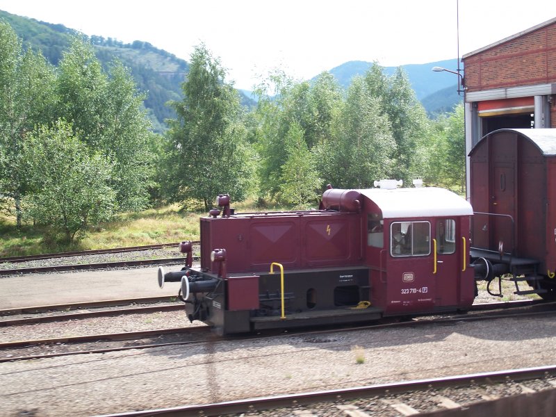 323 710-4  steht in Oker (14.8.2007) (aus RE gemacht)