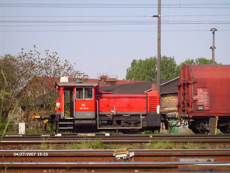 335 175 hat Mittagspause in Frankfurt/Oder.27.04.07