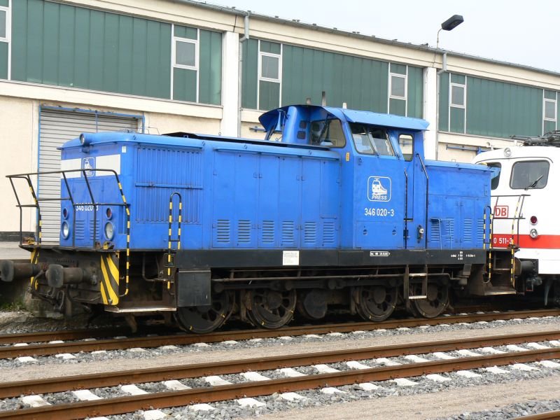 346 020-3 wartet am Vormittag des 26.05.2007 im Rostocker berseehafen auf ihren nchsten Einsatz.