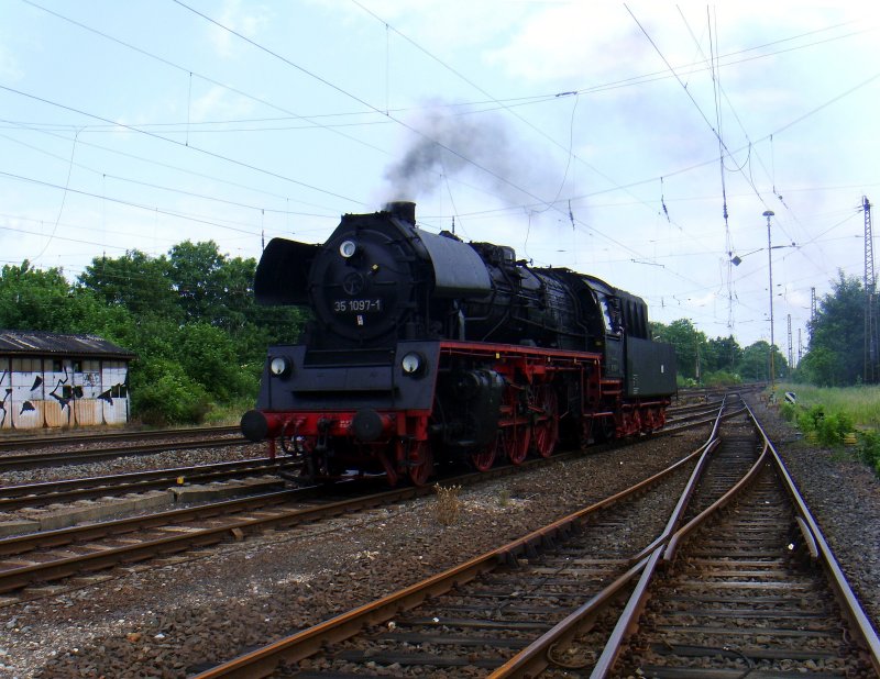 35 1097-1 steht am 22.05.2009 in Leipzig-Wiederitzsch.