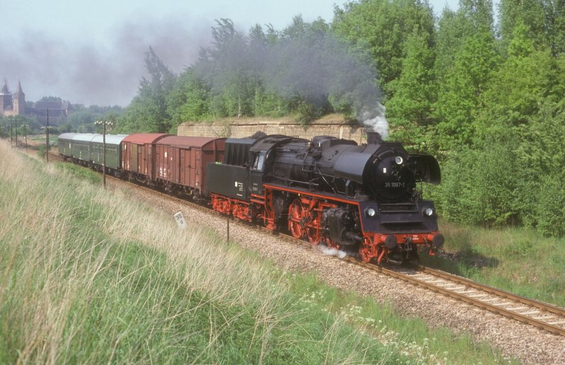 35 1097 Rochlitz Mai 2000