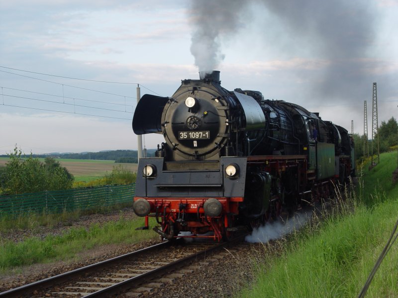 35 1097 vor dem Heizhausexpress am 24.08.07