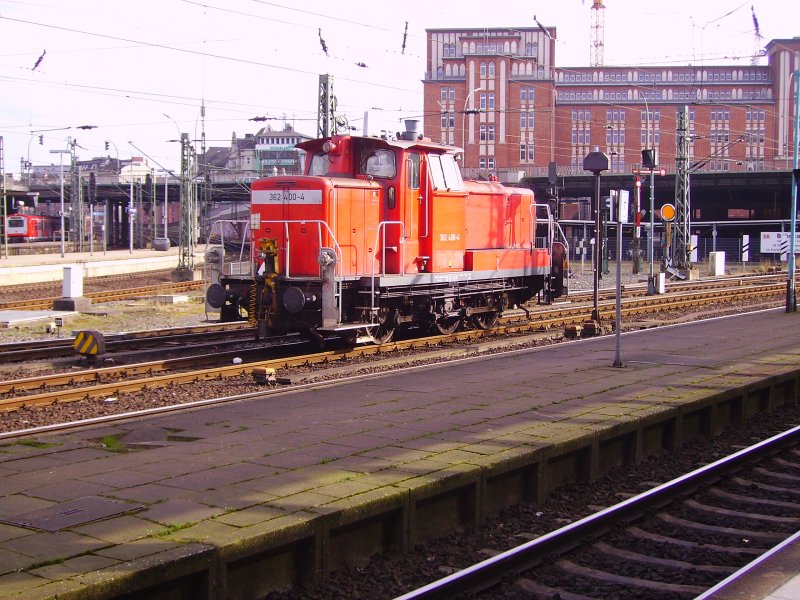 362 400-4 steht abgestellt im hamburger Hbf. 10.03.07