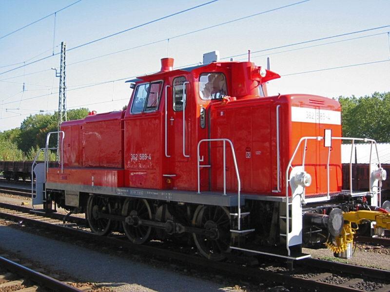362 589 am 03.10.2004 beim Ausruhen in Karlsruhe Hbf.