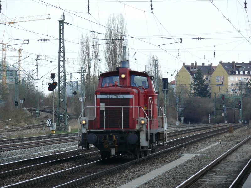 362 787-4 als Lz durch Mnchen Heimeranplatz, 7.4.2009