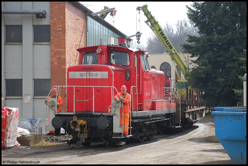 363 110-8 auf Rangierfahrt bei den Schwbischen Htten-Werken (SHW) in Wasseralfingen.