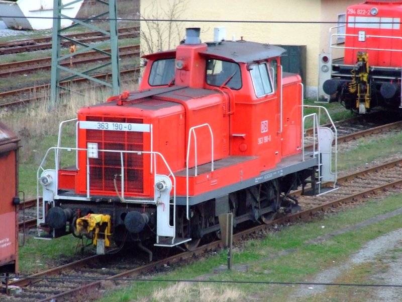 363 190 ebenfalls abgestellt im Plattlinger Gbf am 18.03.2007.