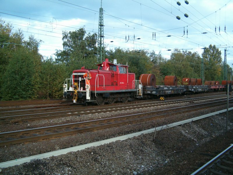 363 206 zieht einen weiteren Koilzug aus Bochum Langendreer zu dem Opelwerk.