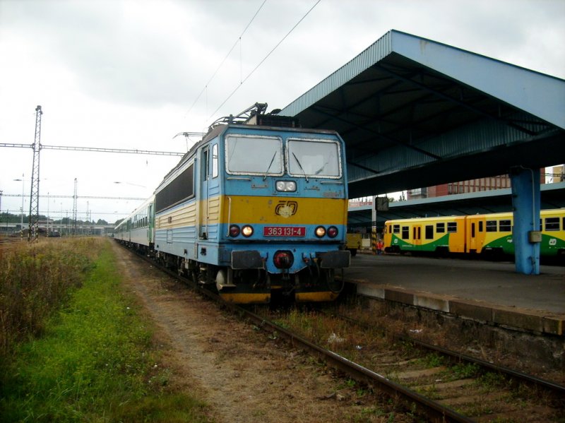 363-313 mit R612 (Cheb - Praha-Smichov)in Cheb