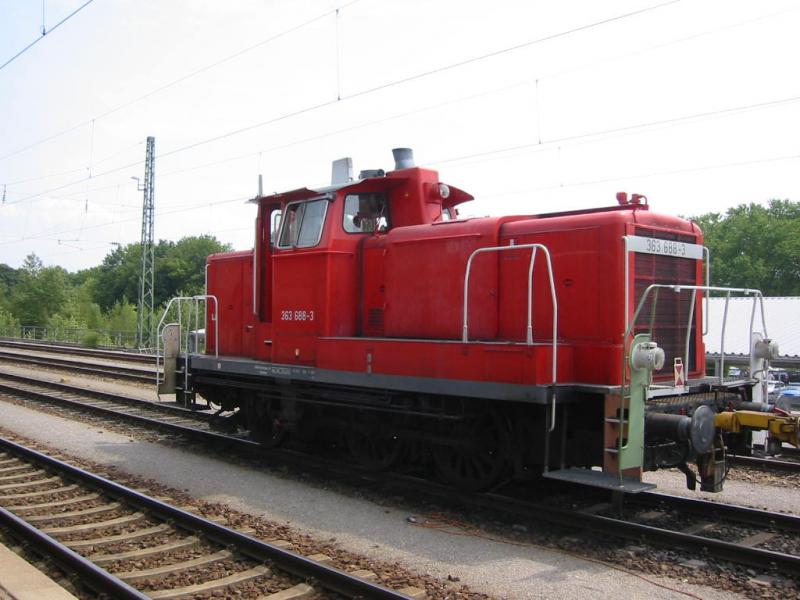 363 688 am 31.07.2004 in Karlsruhe Hbf.