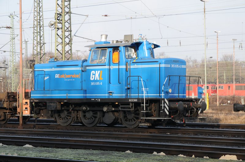 365 123 eingestellt bei GKL rangiert bei Gleisbauarbeiten in Oberhausen-West. 08.02.2009