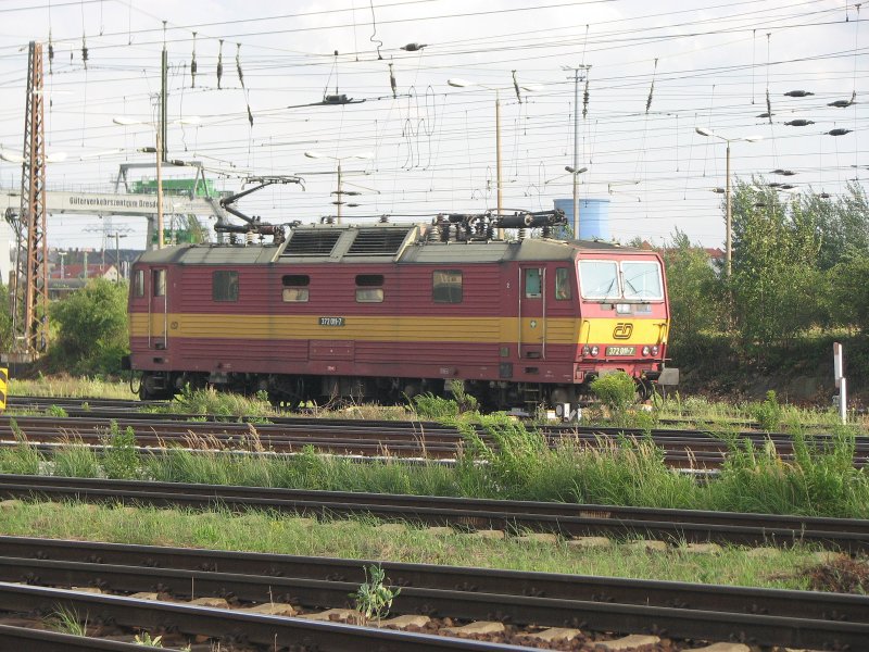 372 011-7 der CD fhrt in das BW Dresden-Friedrichstadt.27.07.07