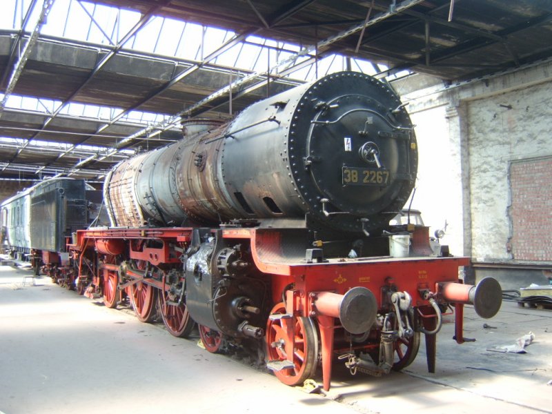 38 2267 des DGEG Museums Bochum Dahlhausen w�hrend der andauernden Aufarbeitung