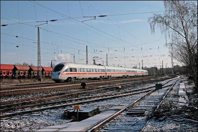 4011 091/591  SALZBURG  und 415 020/520 (1520)  GOTHA  fahren bei Ehrenfeld als ICE27 von Dortmund Hbf nach Wien Westbahnhof. Ab Passau wird der 4011 091 alleine weiter nach Wien fahren. (23.03.2008)