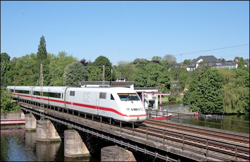 402 042 (9380 5 402 042-6 D-DB)  Quedlinburg  erreicht auf seiner Reise als ICE654 von Berlin Ostbahnhof nach Kln Hbf den Harkortsee bei Wetter(Ruhr). Planmig fahren die ICEs nach Berlin ber Schwerte(Ruhr). Aufgenommen am 12.05.2008.
