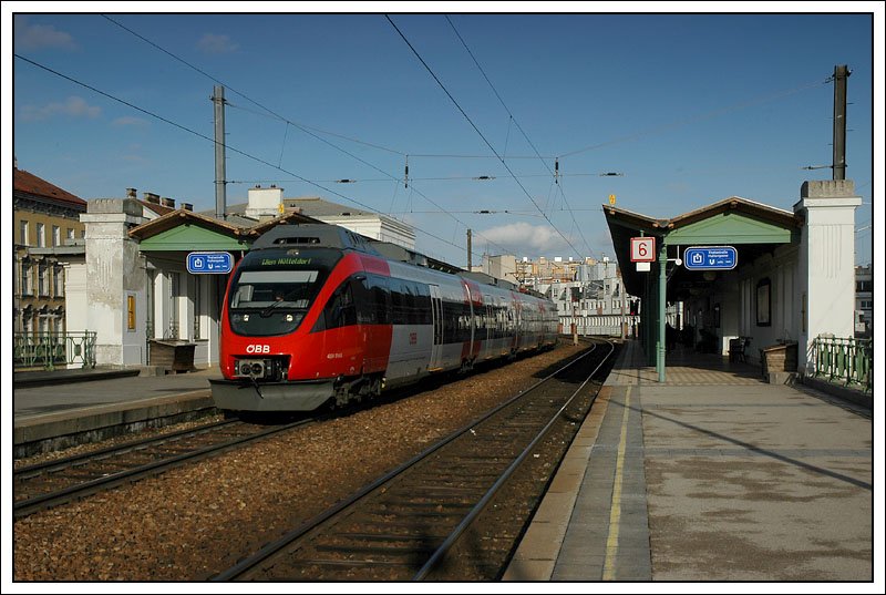 4024 047 als S 45 auf der Wiener Vororteline unterwegs von Wien Handelskai nach Wien Htteldorf, beim Halt in Ottakring.