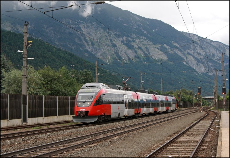 4024 073 rollt als R 5115 von Rosenheim komment in Schwaz ein. Ziel ist tztal. (04.07.2008)
