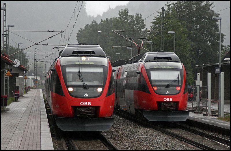 4024 091 (RB 5110, Telfs-Pfaffenhofen – Rosenheim) und 4024 094 treffen sich in Oberaudorf. (04.08.2009)