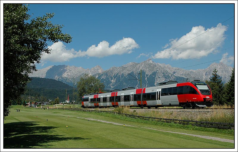 4024.088 als R 5448 von Innsbruck nach Scharnitz am 26.7.2007 kurz vor der Einfahrt in Seefeld.