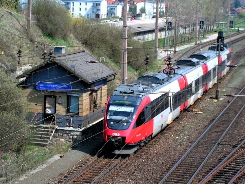 4024xxx passiert als R4279 das aufgelassene Stellwerk2  Launsdorf-Hochosterwitz ; 090407