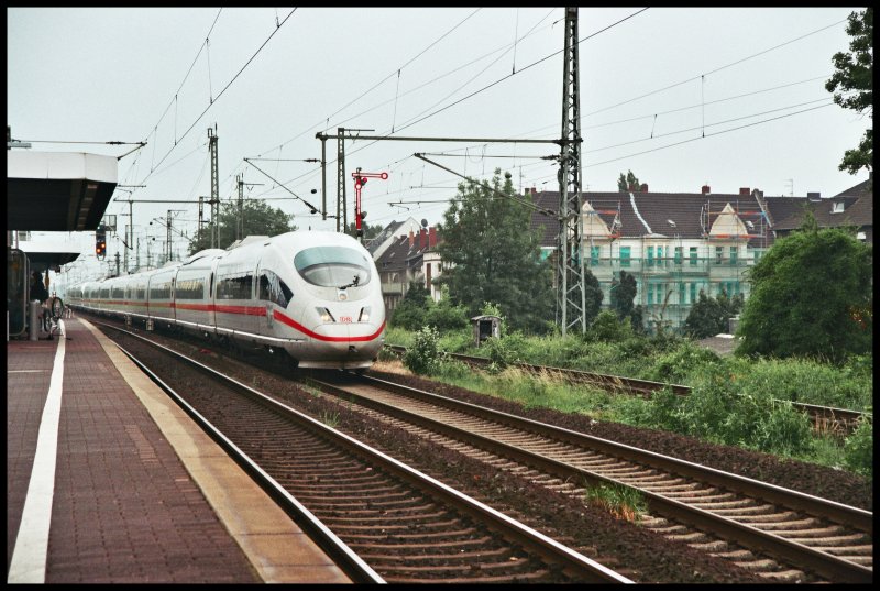 403 031  Westerland/Sylt  und 002  Hansestadt Lbeck  fahren am 27.05.07 Richtung Kln Hauptbahnhof.