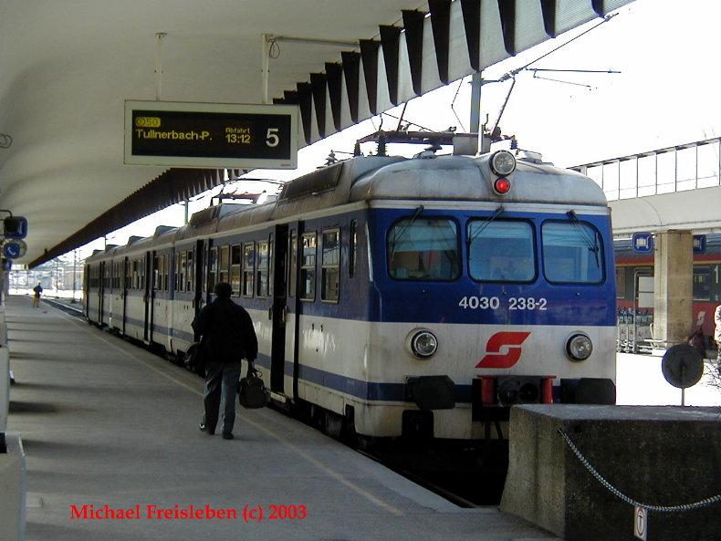 4030 238-2 am 08.Mrz 2003 in Wien Westbahnhof