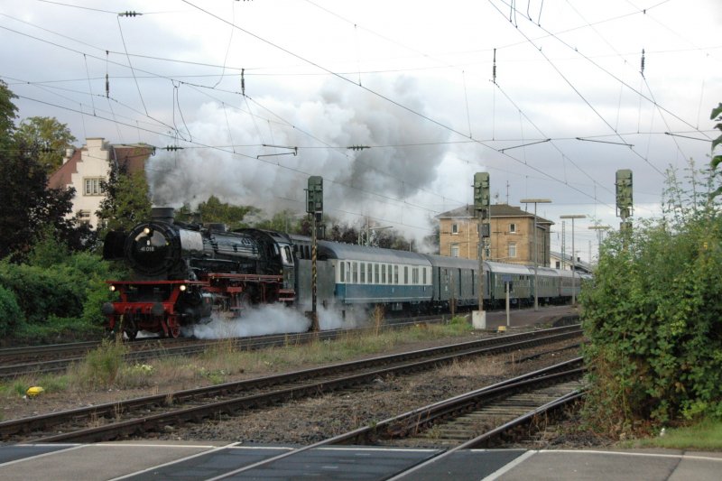 41 018 auf dem Weg zu den Meininger Dampfloktagen, Bf Neckarsulm 05.09.09