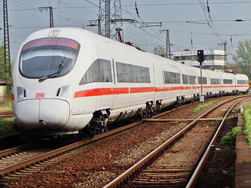 411 070 am 22.4.2009 in Gro�korbetha