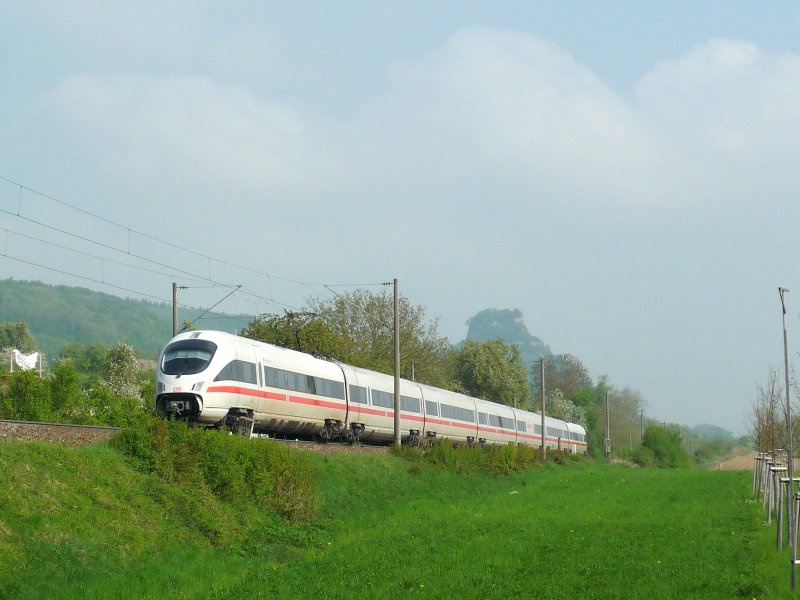 411 084  Kaiserslautern  als ICE 282 Z�rich HB - Stuttgart Hbf am km 146,0. 01.05.09