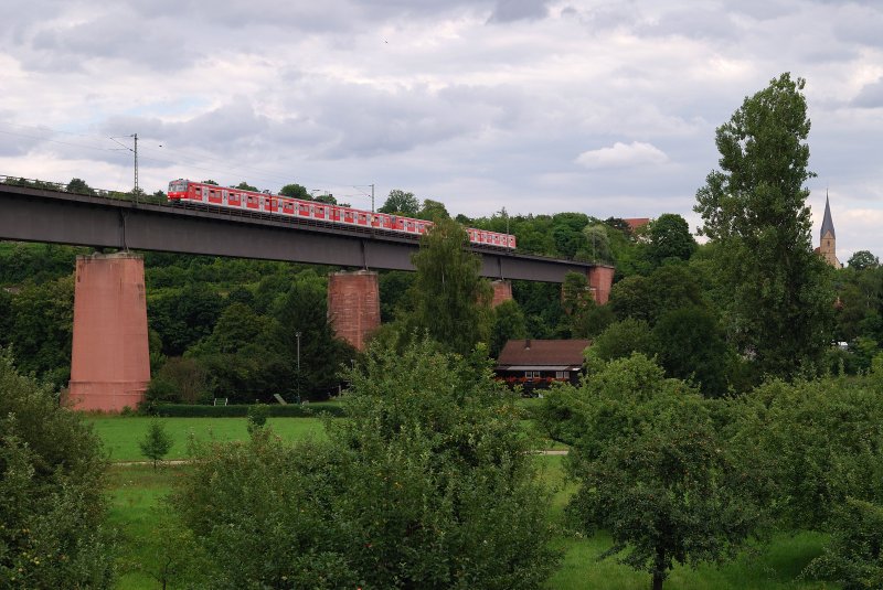 420'er auf Neckarbr�cke bei Marbach (20.07.2008)