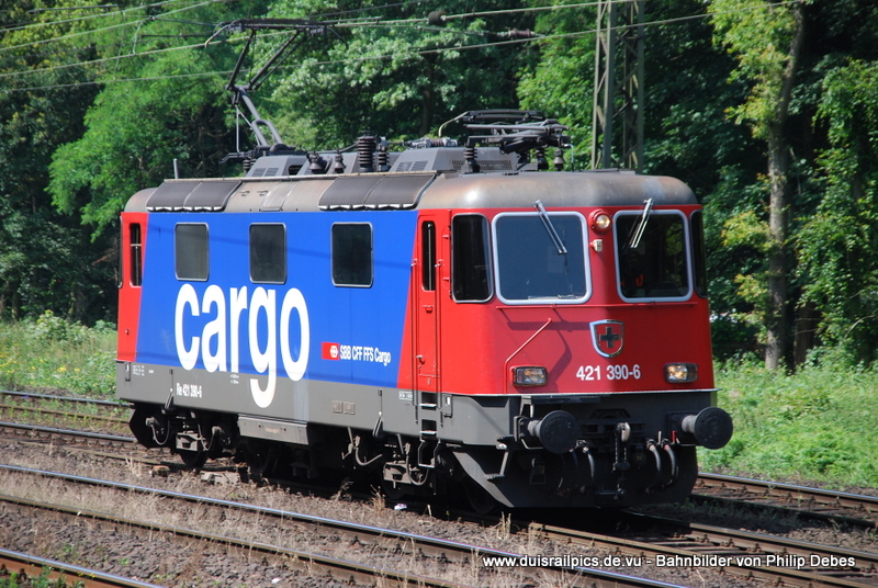 421 390-6 (SBB Cargo) fhrt am 23. Juni 2009 um 11:40 Uhr durch Duisburg Neudorf
