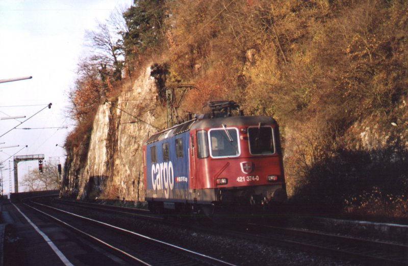 421-390 in Kleinkembs (D) auf dem Weg nach Freiburg. 