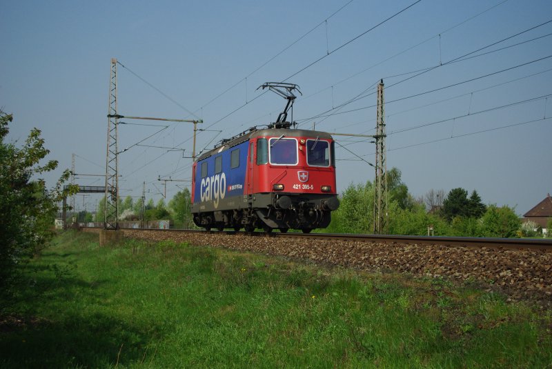 421 395-5 Lz-Fahrt Richtung Seelze Rbf. Aufgenommen am 15.04.2009 Hhe Gmmer.