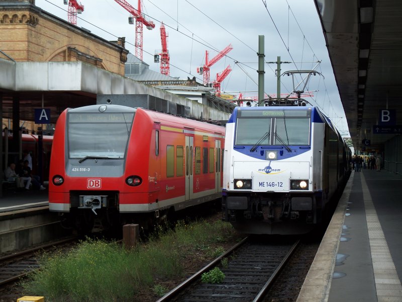 424 516 und Me 146-12 stehen in Hannover Hbf (8.9.2007)