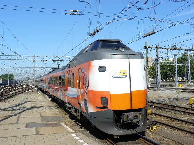 4240 verlasst Utrecht CS am 09-09-2008.