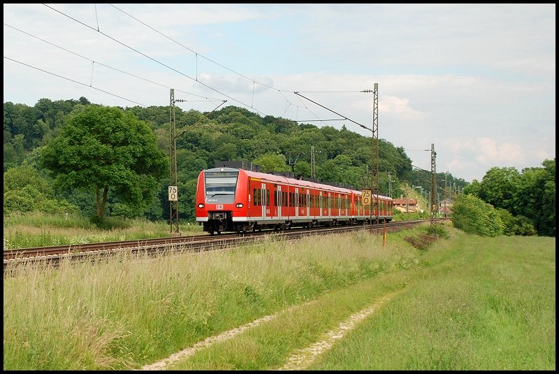 425 310 und ein Kollege sind am 14.Juni 2008 nach Stuttgart Hbf unterwegs. Aufgenommen bei Halzhausen.