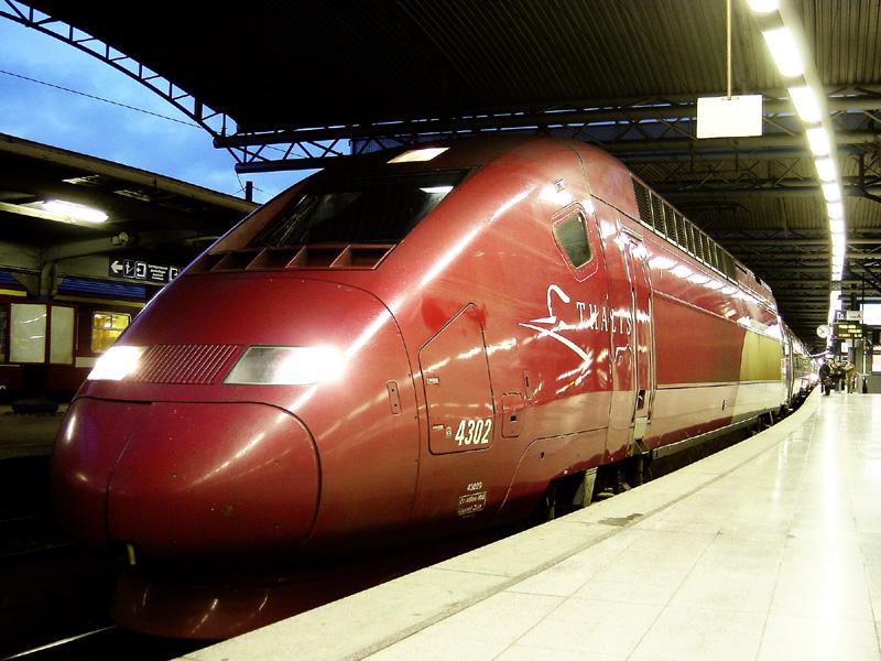 4302 am Morgen des 4. Februar 2003 kurz nach Ankunft aus Paris Nord im Gare du Midi/Zuidstation in Brssel.