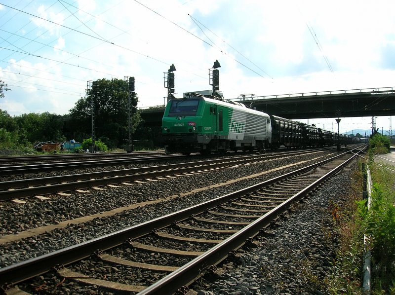 437027 FRET der SNCF am 17.8.2006 in Neuwied.