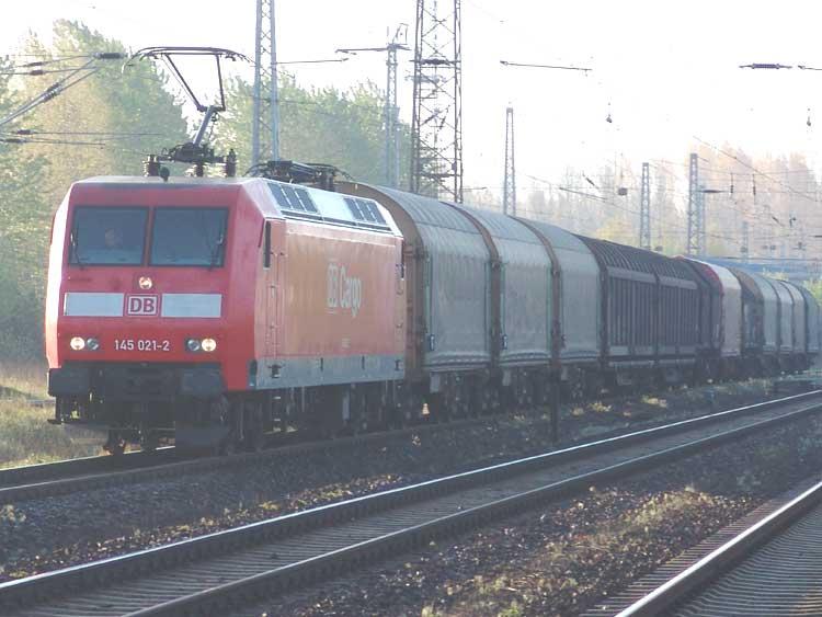 45531 von Mukran nach Rostock-Seehafen bei der Einfahrt in den Cargo-Bahnhof Rostock-Seehafen(13.05.05)