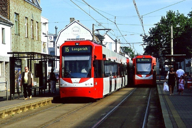 4566 begegnet 4513 (H) Scheibenstrae (24. Juni 2008) - Dia-Scan -