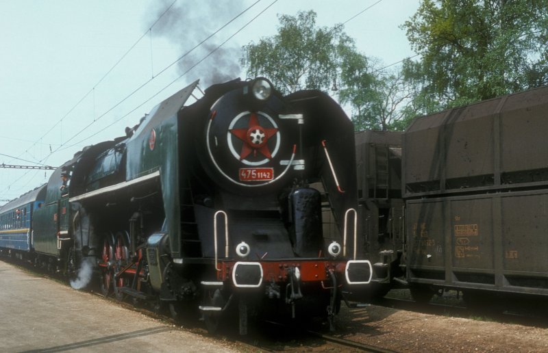 475 1142  Jindrichuv Hradec  22.05.82