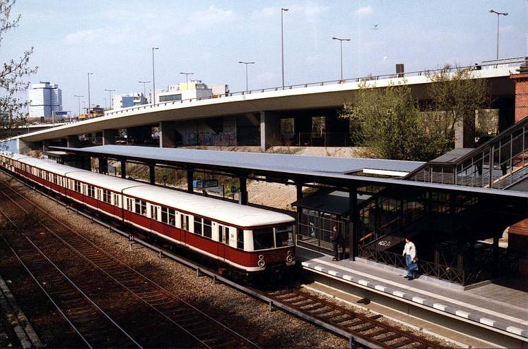 477er nach Schnefeld in Heidelberger Platz-1994