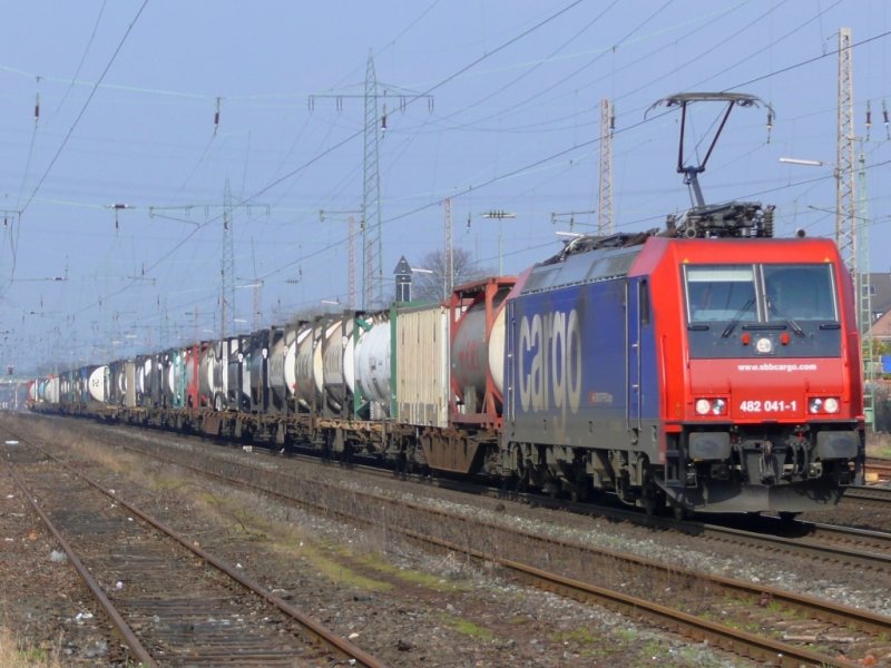 482 041-1 der SBB Cargo am 7.3.2009 in Ratingen-Lintorf