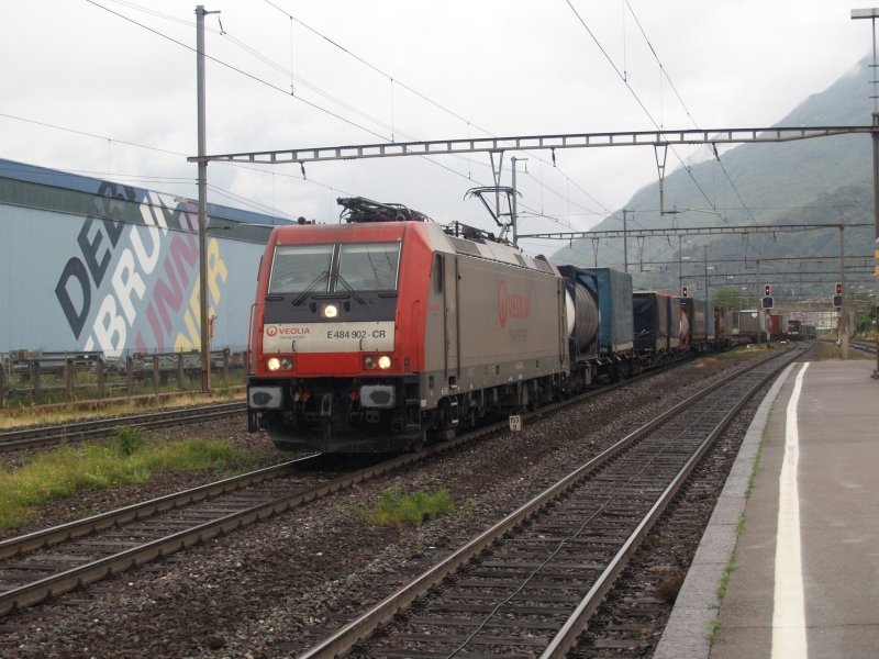484-902 am 9.06.2009 mit dem Vos Zug in Giubiasco