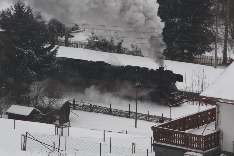50 3648-8 f�hrt mit ihrem Sonderzug am 14.02.09 aus dem Bahnhof Markersbach Richtung Annaberg-Buchholz aus.