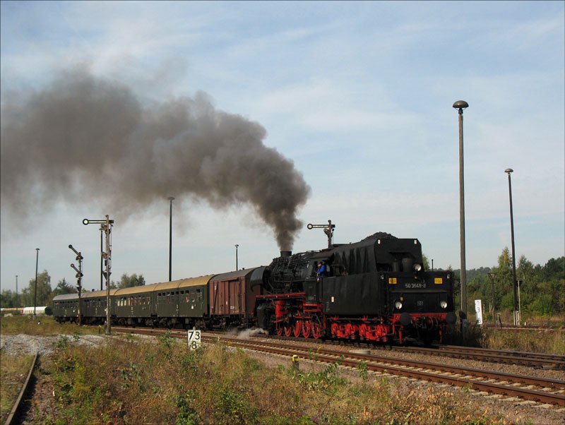 50 3648 mit dem SEM-Sonderzug aus Chemnitz bei Ausfahrt aus Nossen nach Meissen; 22.09.2007
